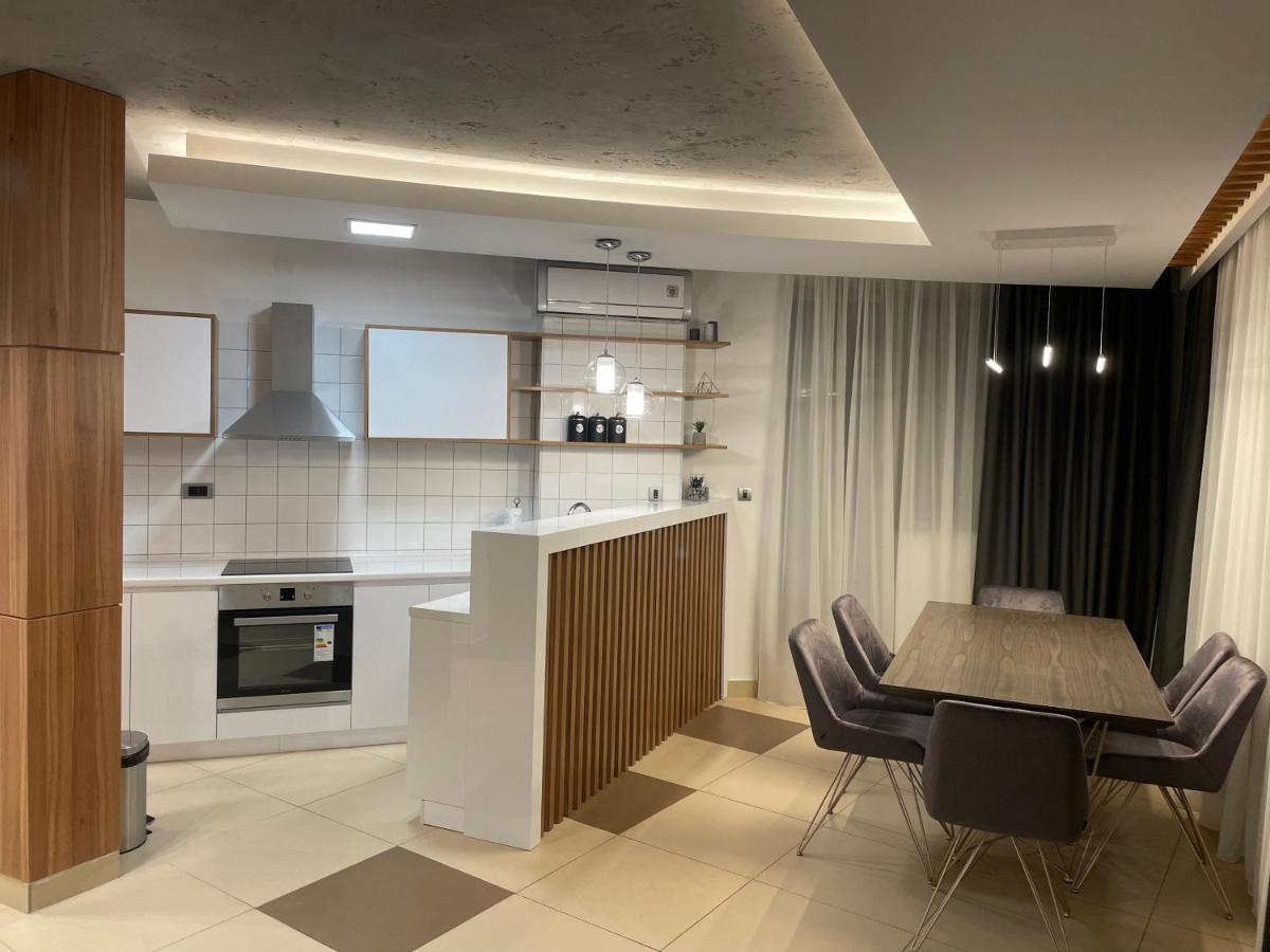 Leo Lux 1 Nis Exterior foto